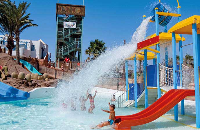 //www.jet2holidays.com/-/media/assets/product images - custom overview groups/ace/hl club playa blanca wp/crop out caption (2).jpg